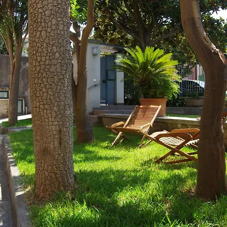 La Magnolia Bed & Breakfast